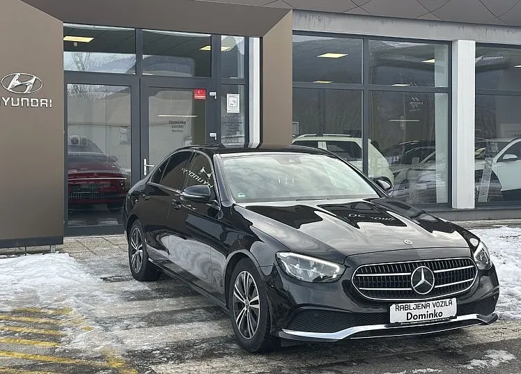 Zunanja slika - Mercedes-Benz E-Razred - E 220 d - ODLIČNO OHRANJEN - 1