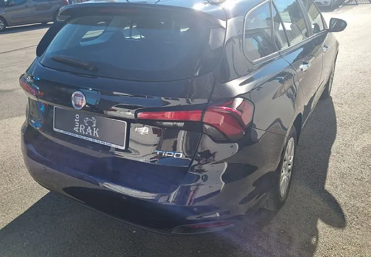Zunanja slika - Fiat Tipo - SW 1.4 16V Pop 76683 KM, PRVI LASTNIK - 6