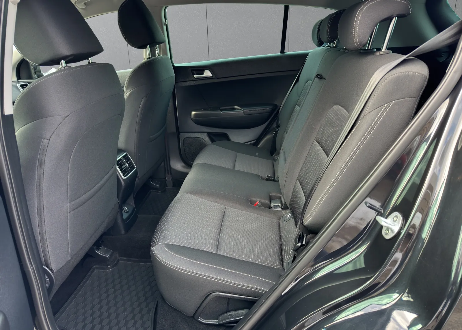Zunanja slika - KIA Sportage - 1,6 T - 7