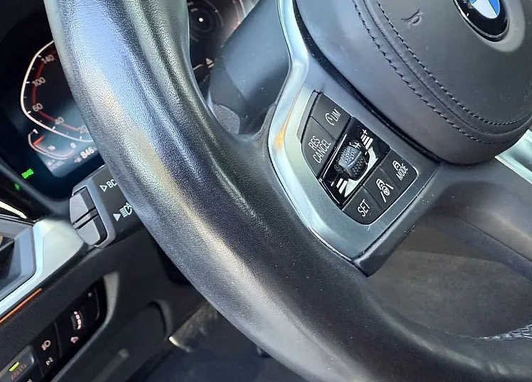 Zunanja slika - BMW Serija 3 - : 320d M Sport-360°-STREŠNO OKNO-ASISTENCE-H K - 12