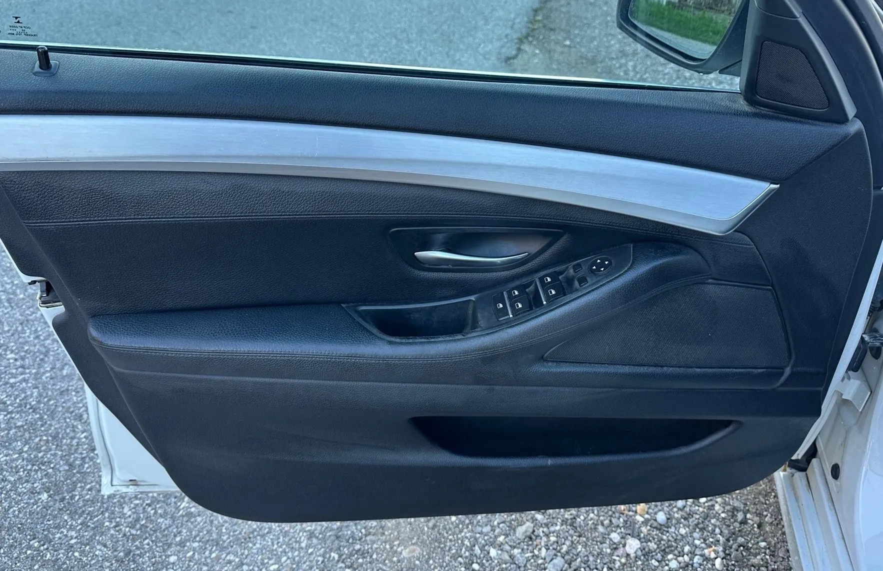Zunanja slika - BMW Serija 5 - Touring: 520d LED NAVI TEMP HI-FI USNJE PDC FACELIFT TOP - 13