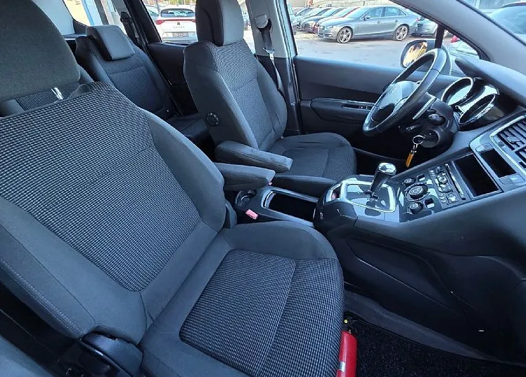 Zunanja slika - Peugeot 5008 - ACCESS 1.6 HDI 115 FAP AVT. NAVI-ALU-PDC - 13