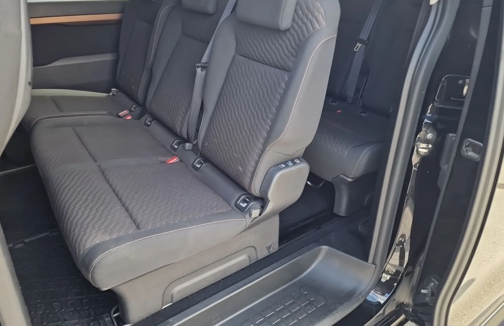 Zunanja slika - Toyota Proace - Verso 1.5 D-4D Combi - 11
