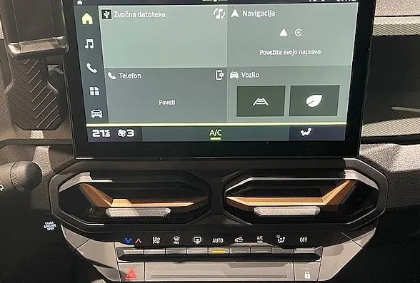 Zunanja slika - Dacia Duster - Extreme 130MHEV + 4 leta servisov - 5