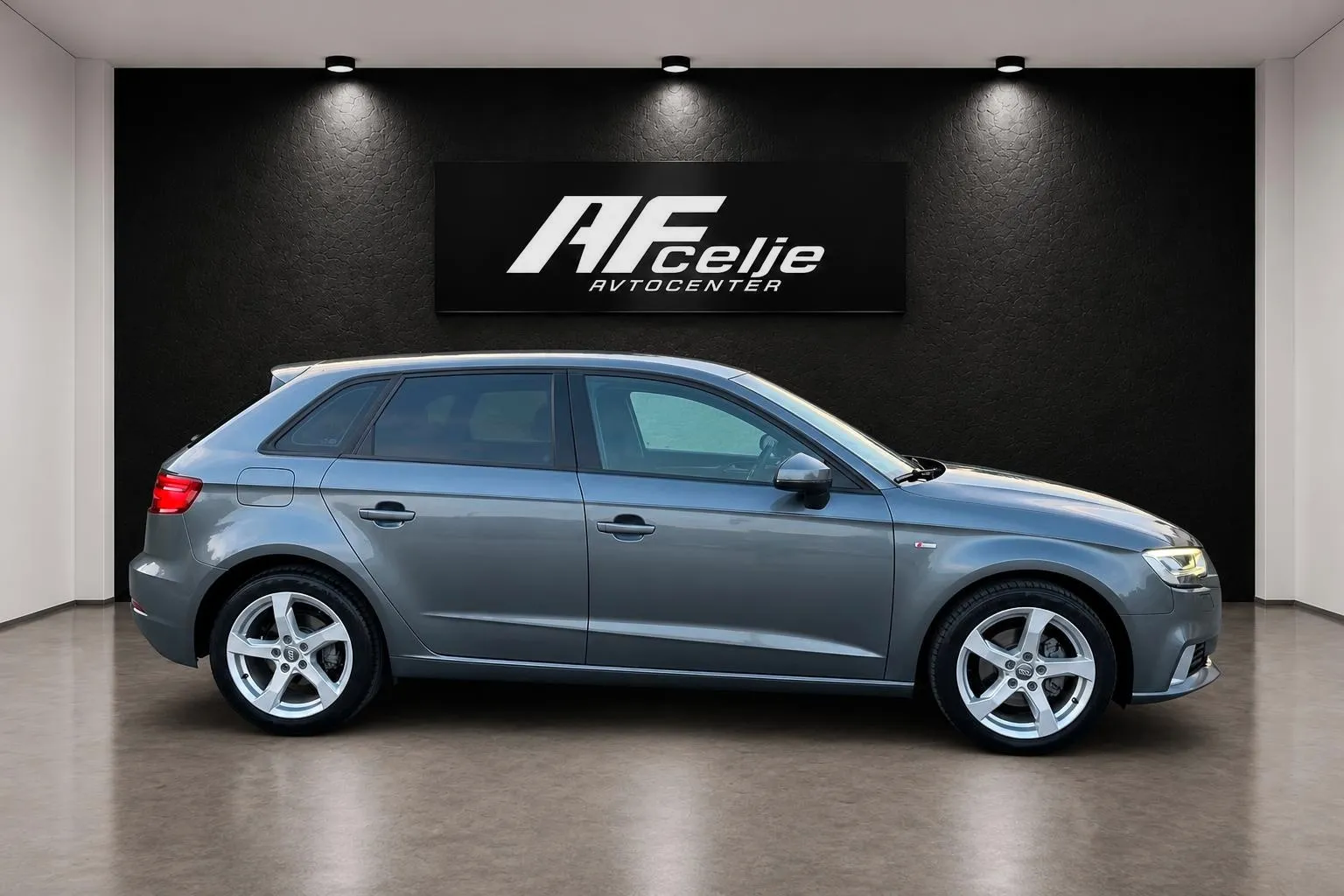 Zunanja slika - Audi A3 - 2.0 TDI-S TRONIC-S LINE-161.000km-LIZING ZA TUJCE- - 5