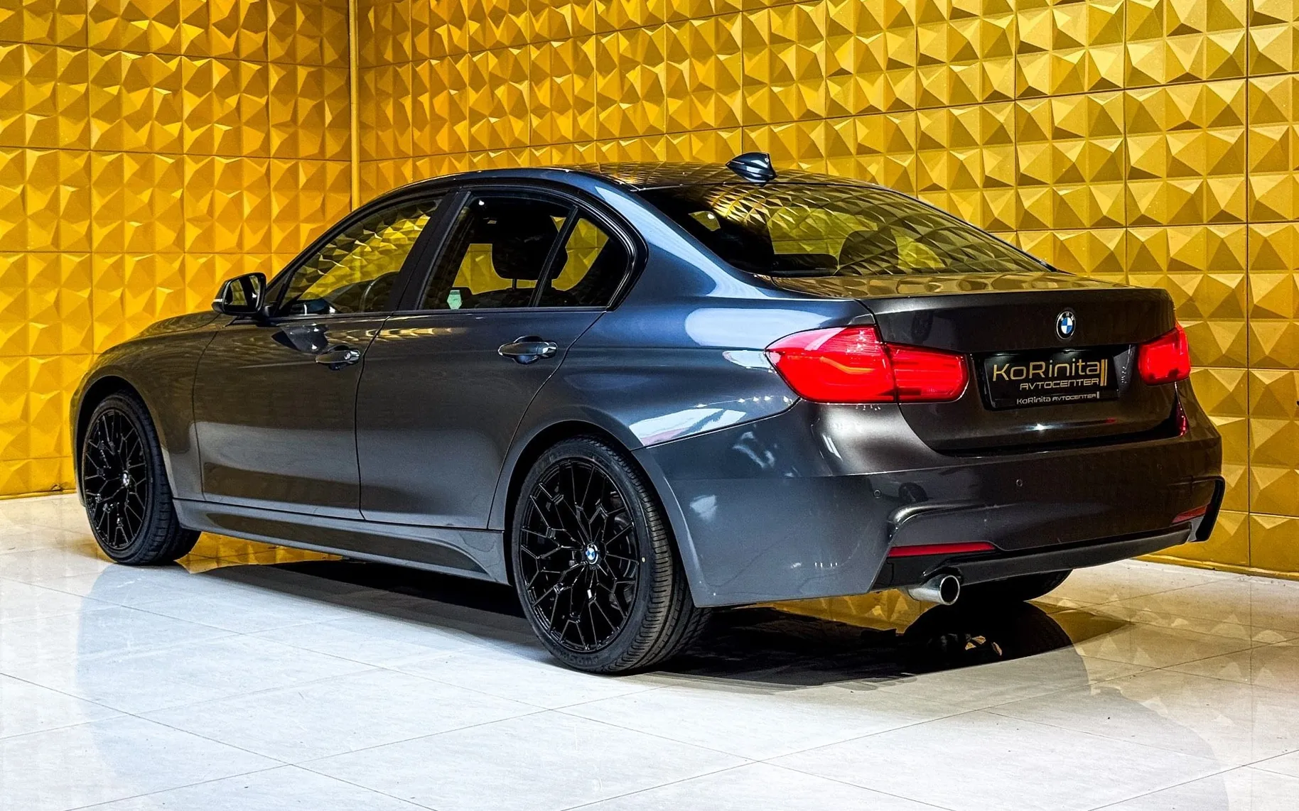 Notranja slika - BMW serija 3: - 2.0d M Sport AUT.-LED-GRETJE-NAVI.-TEMP - 7