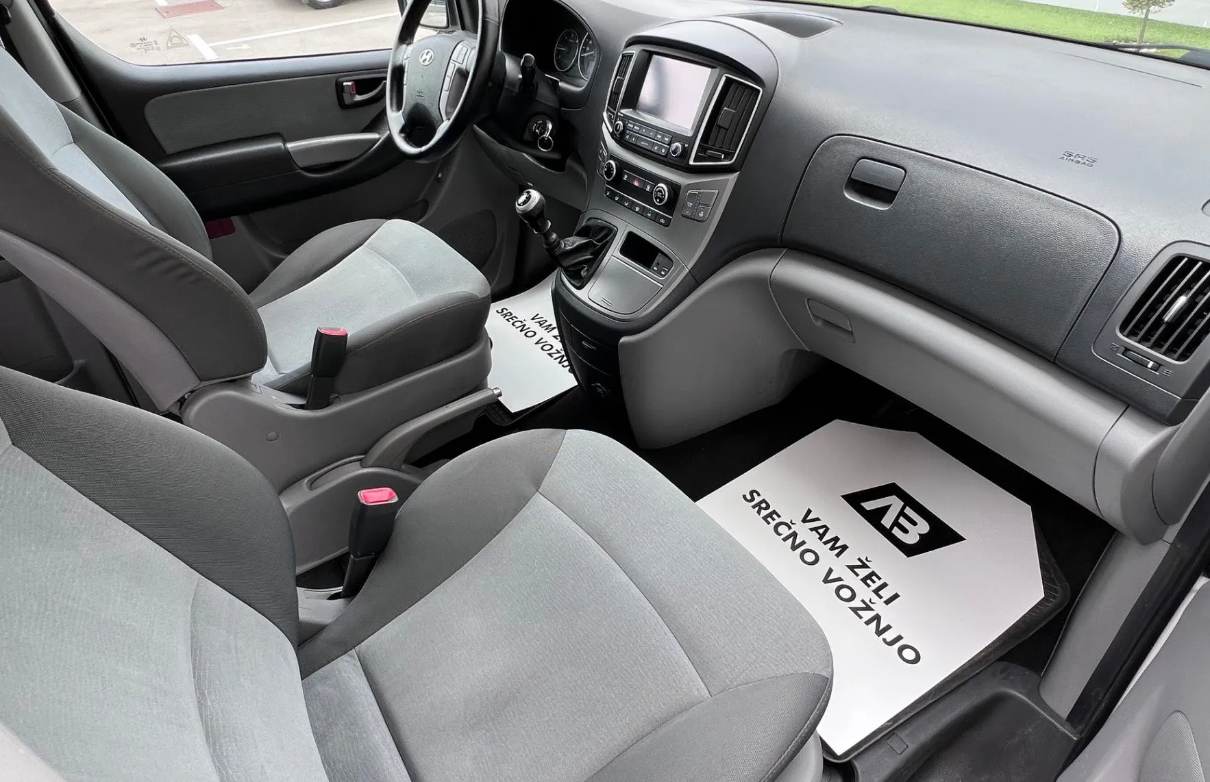 Zunanja slika - Hyundai H-1 - 2.5 CRDi+8SED+R.KAMERA+NAVI+3CONSKA KLIMA... - 15