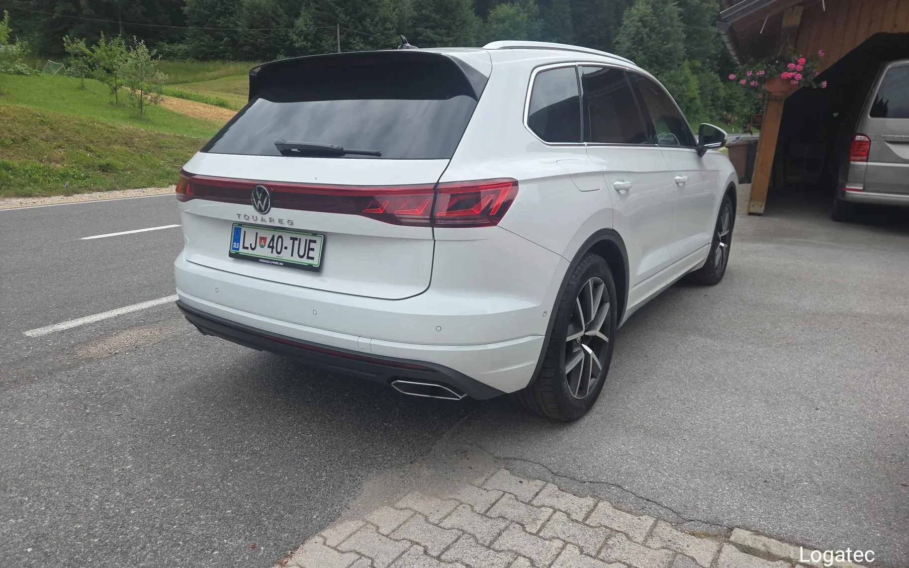 Zunanja slika - Volkswagen Touareg - 4motion V6 TDI BMT Elegance Tiptronic - 3