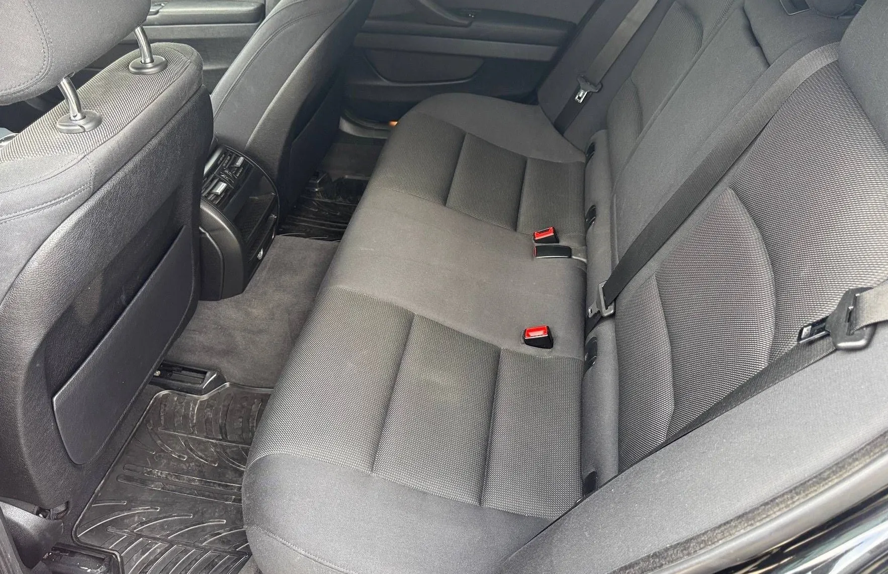 Zunanja slika - BMW Serija 5 - Touring: 525d M PAKET BI-XENON RADAR NAVI PDC KAMERA TOP - 18