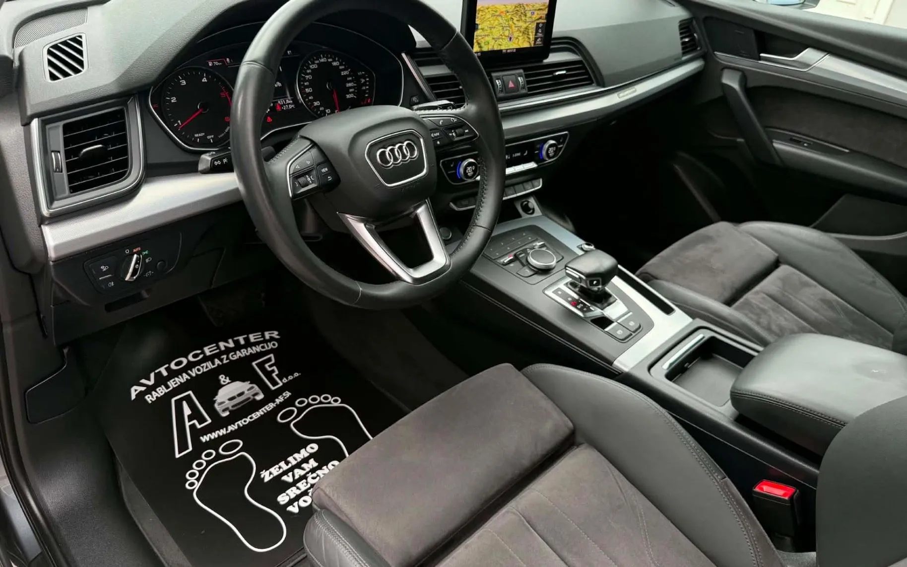 Notranja slika - Audi Q5 - 2.0TDI-AUT-Q-4X4–S LINE-177.000km-LIZING ZA TUJCE- - 10