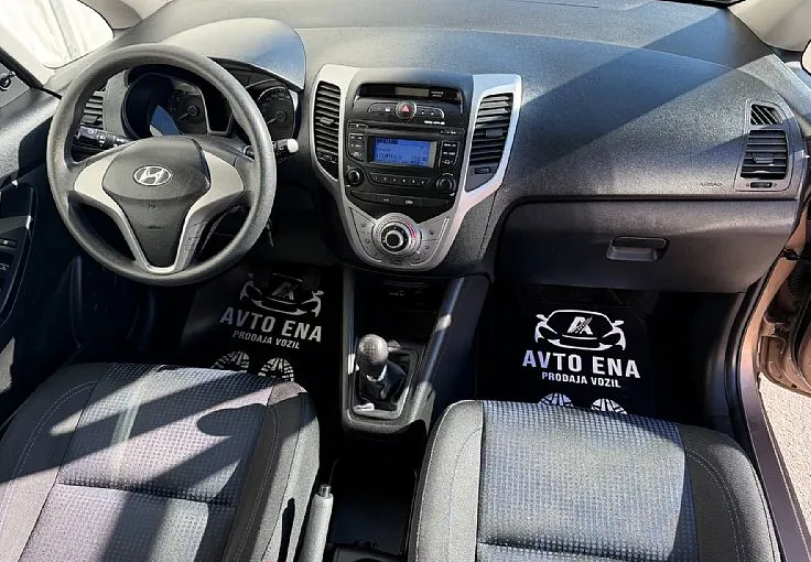 Zunanja slika - Hyundai ix20 - 1.4 - SLOVENSKI - PDC - KLIMA - - 11