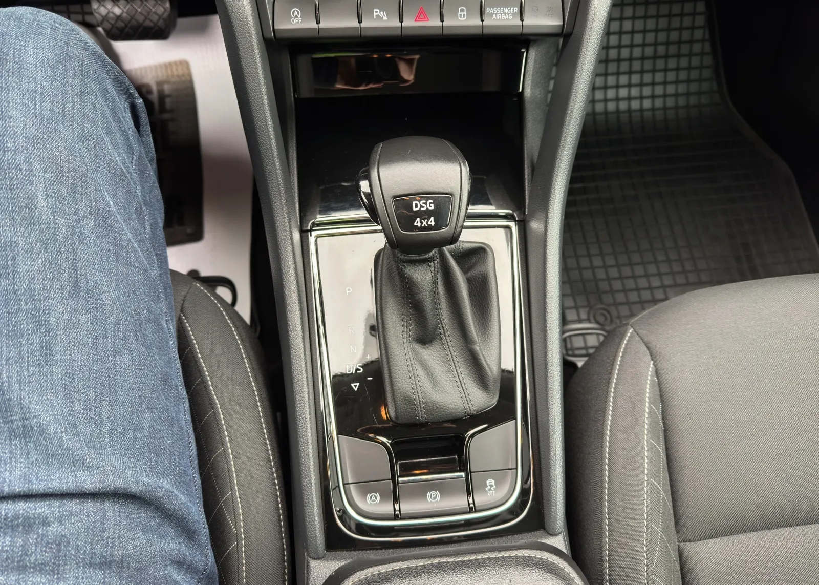 Zunanja slika - Škoda Karoq - 4x4 2,0 TDI DSG - 17