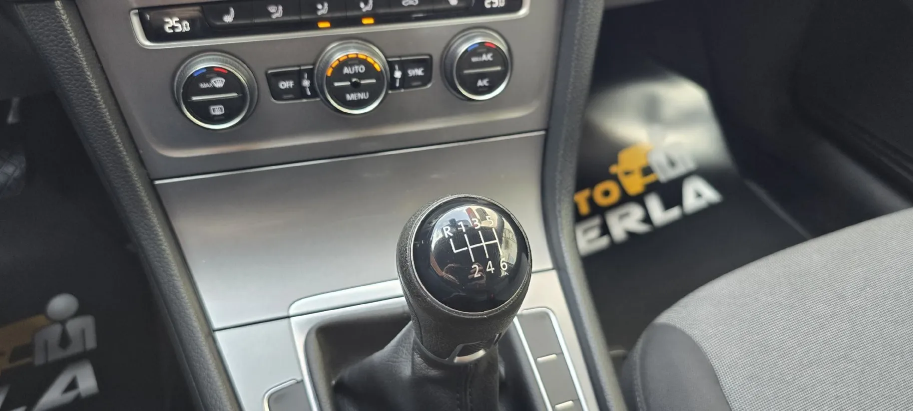 Zunanja slika - VW Golf - 1.6 TDI-KREDIT BREZ POLOGA-ODLIČEN - 16