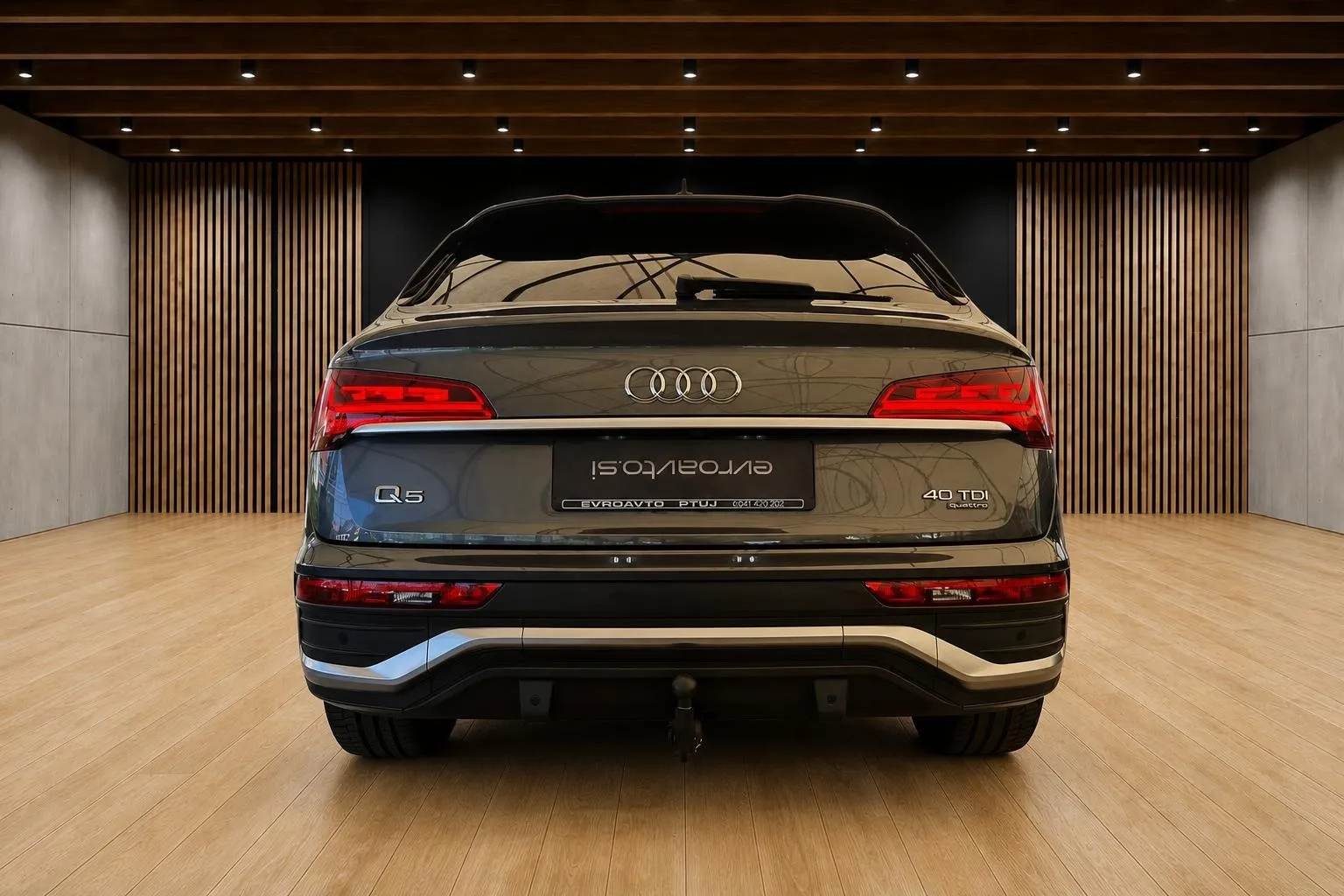 Zunanja slika - Audi Q5 Sportback - quattro 40 TDI S line Zračno•Matrix•Kljuka•Radar - 5