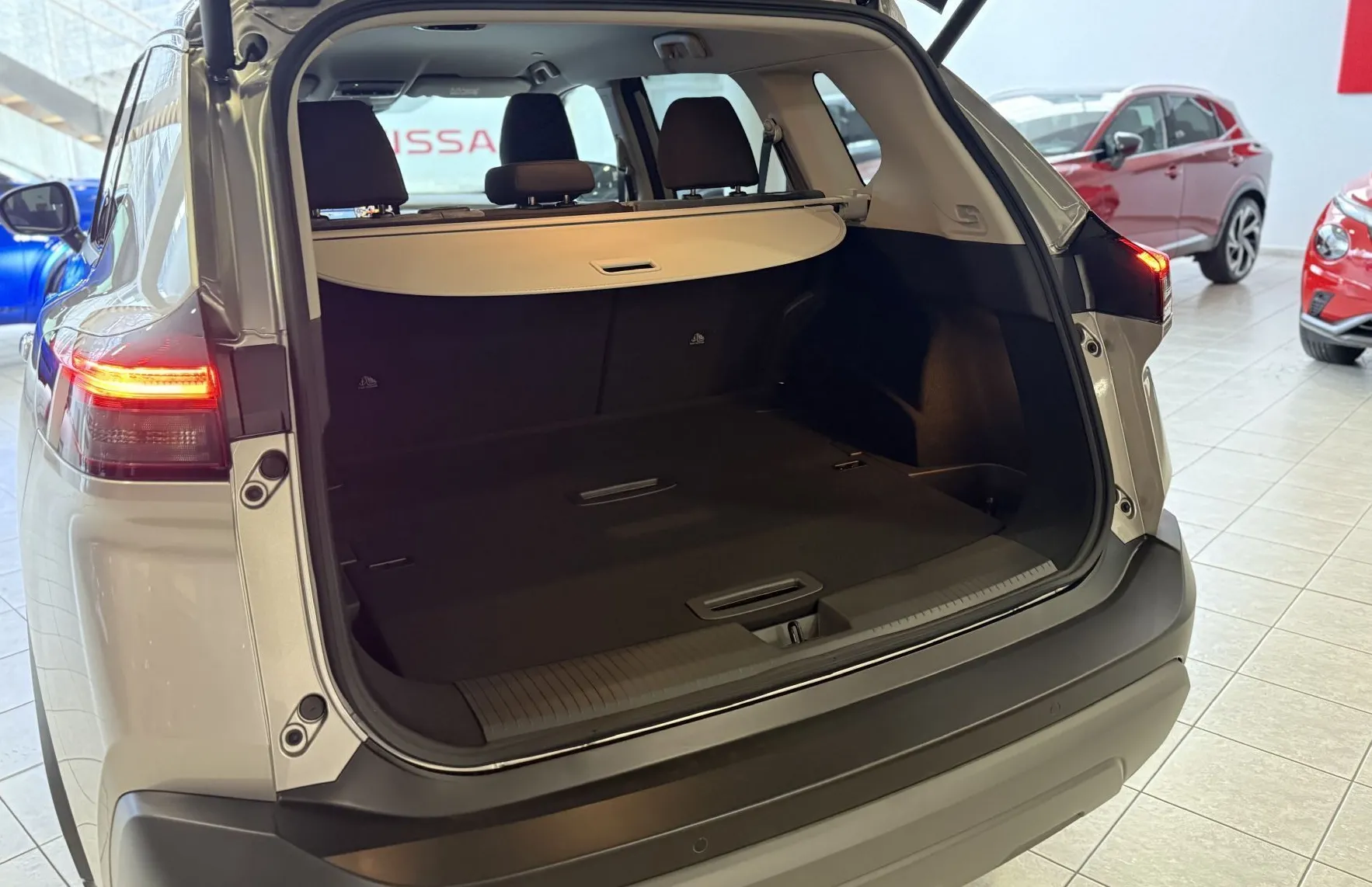 Zunanja slika - Nissan X-Trail - 1.5 VC-T MHEV N-Connecta X-Tronic + CONFORT - 6