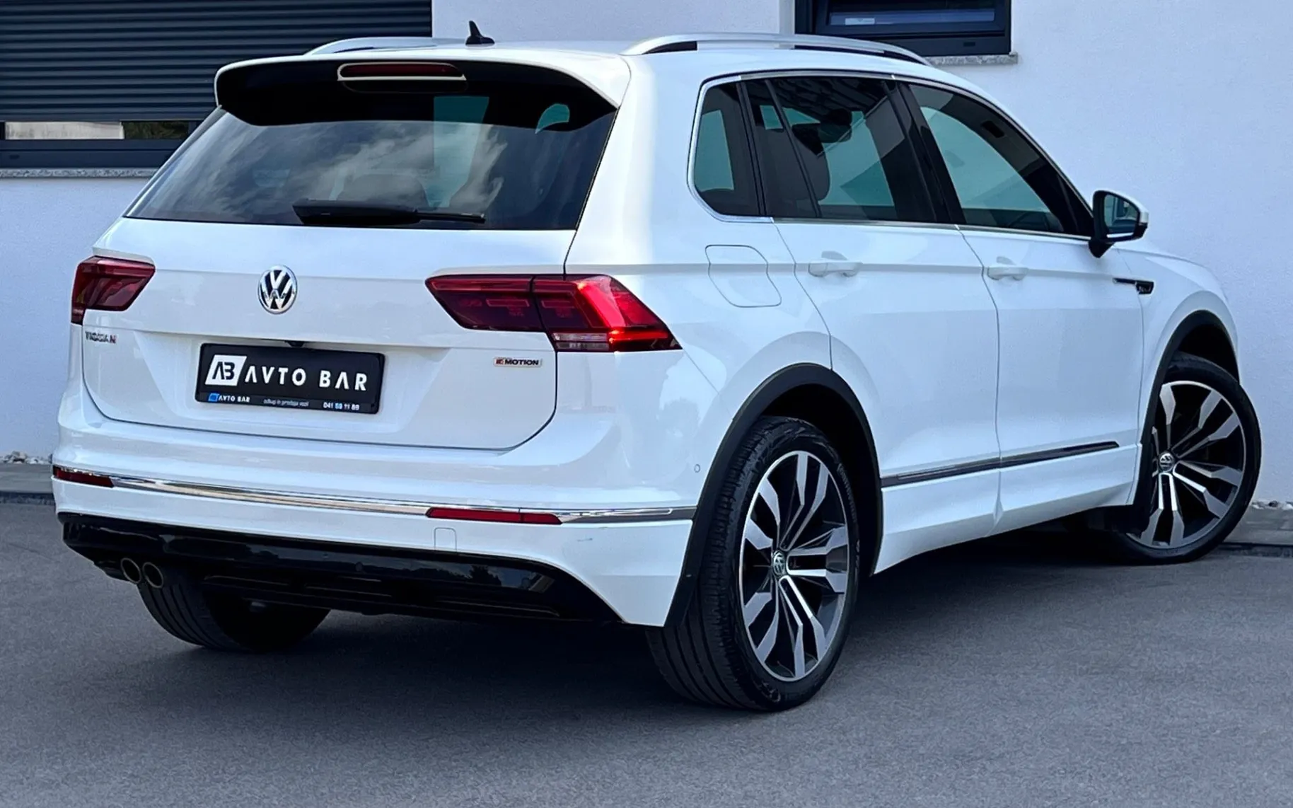 Zunanja slika - Volkswagen Tiguan - 2.0 TDI R-Line+4MOTION+ACC+4MOTION+KLJUKA+KAMERA.. - 6
