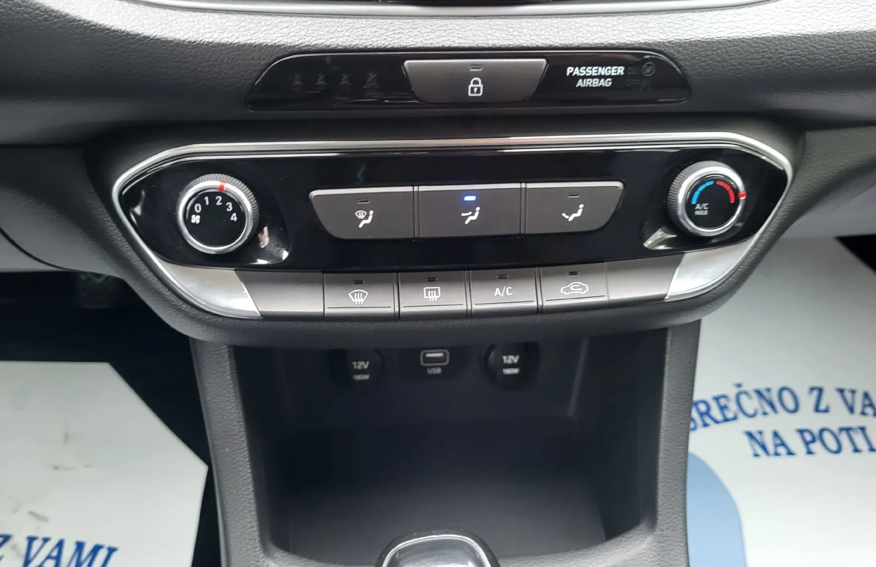 Zunanja slika - Hyundai i30 Wagon - 1.5 110 MPI TREND-slo-1last-ac-el.paket-servisna - 13