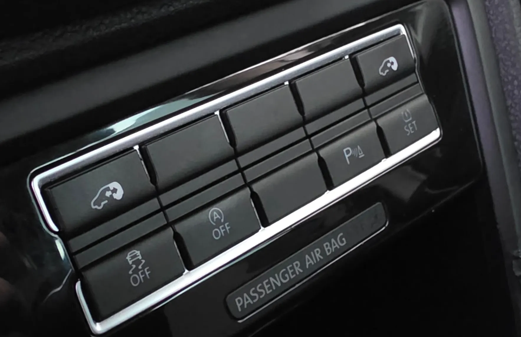 Zunanja slika - Volkswagen Sharan - 2.0 TDI BLUEMOTION XENON-7SEDEŽEV-SLOVENSKI - 18