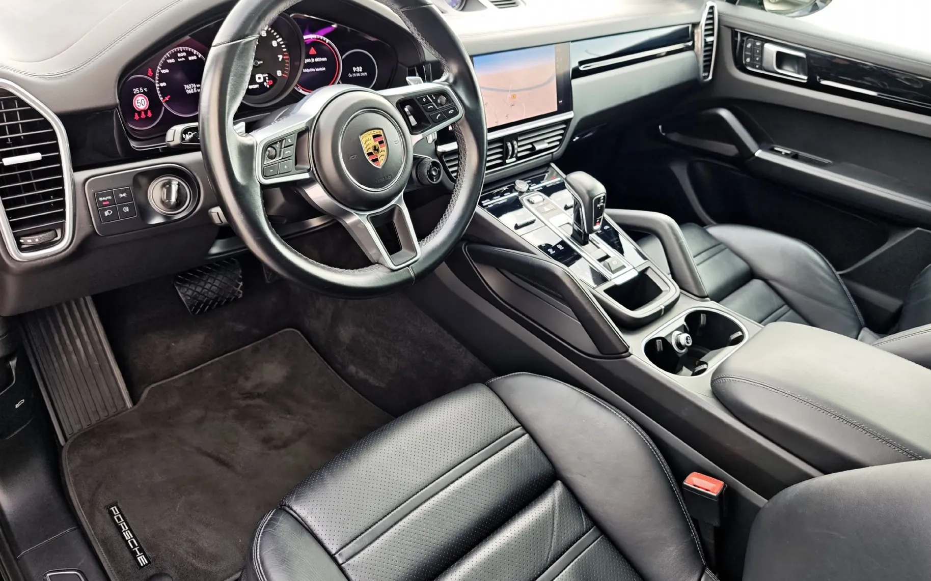Zunanja slika - Porsche Cayenne - Coupe 3.0 V6 BOSE HEAD UP NIGHT PAKET KAM PANO 21COL - 7