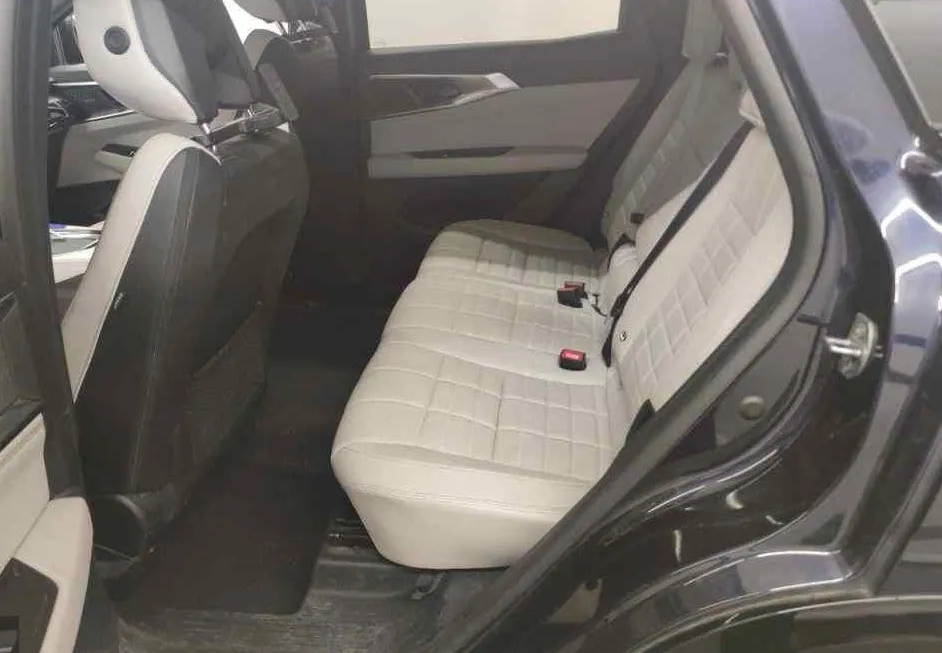 Zunanja slika - Renault Grand Espace - E-Tech full hybrid 200 Iconic.USNJE.KAMERA.7 SEDEŽ - 9