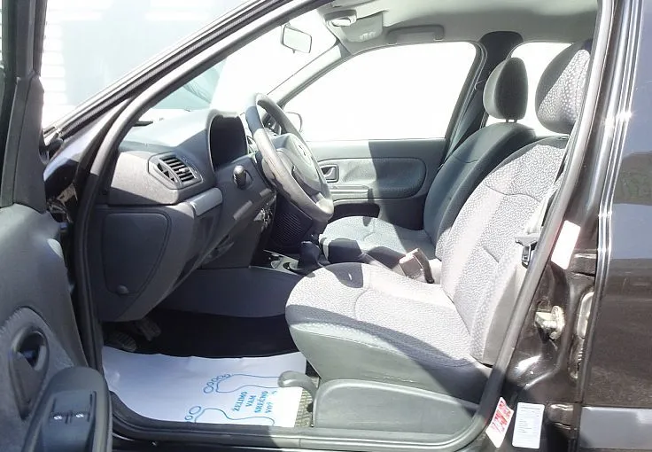 Zunanja slika - Renault Clio - 1.2 16V FINANCIRANJE BREZ POLOGA - LEANPAY - 6