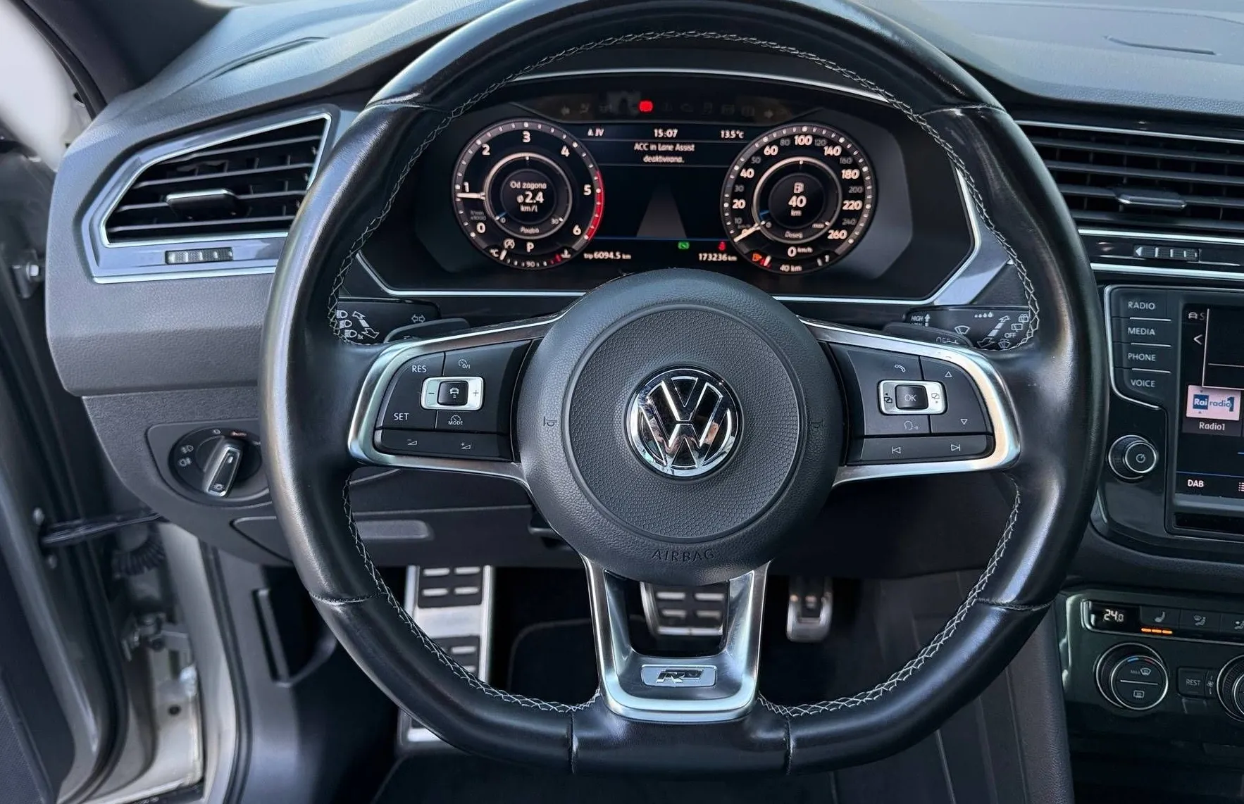 Zunanja slika - VW Tiguan - 2.0 TDI 3x R- LINE 4x4 ACC MEMORY NAPA USNJE TOP.. - 19