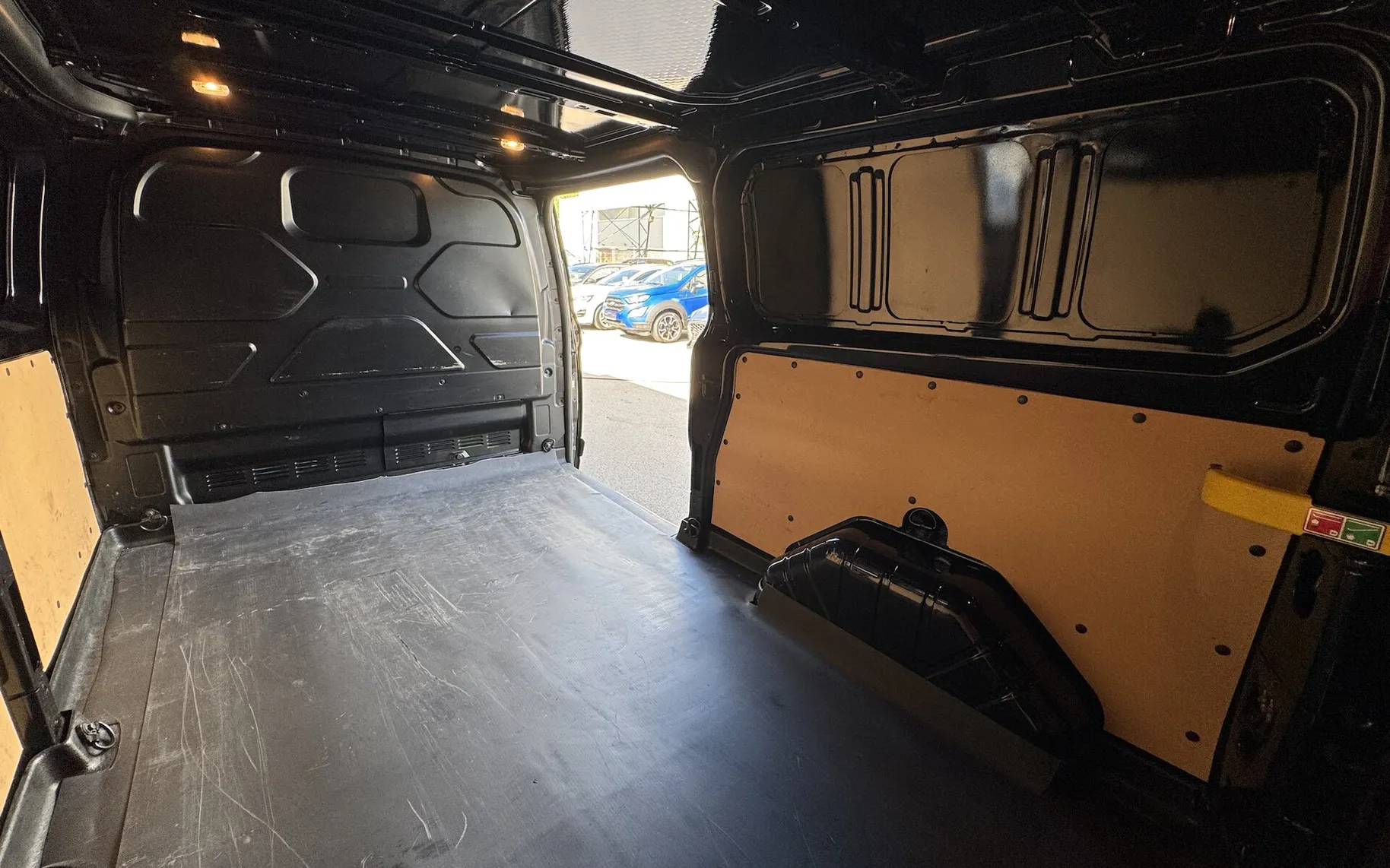 Zunanja slika - Ford Transit Custom - Trend L2H1 320 2.0D-130KM M6 - 10