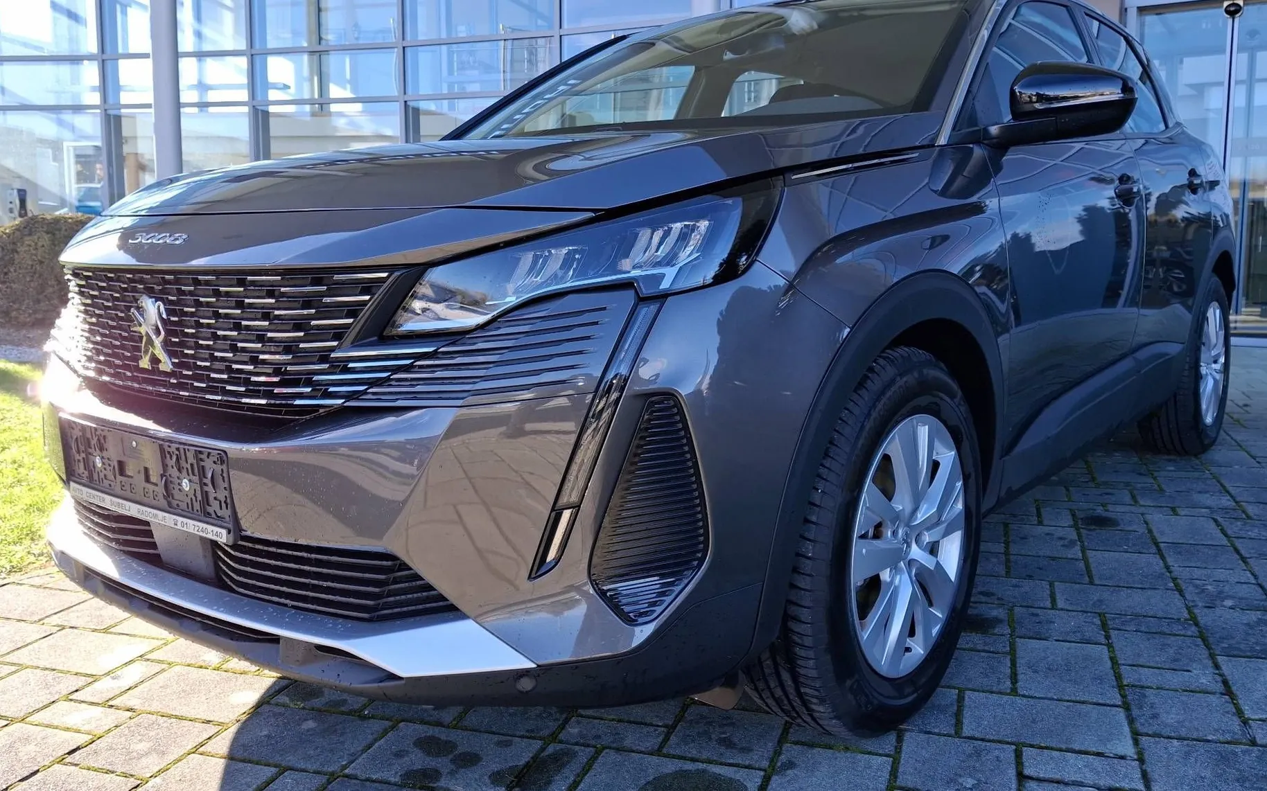 Zunanja slika - Peugeot 3008 - 1.2 PureTech 130 EAT8 ACTIVE DECEMBRSKA AKCIJA - 1