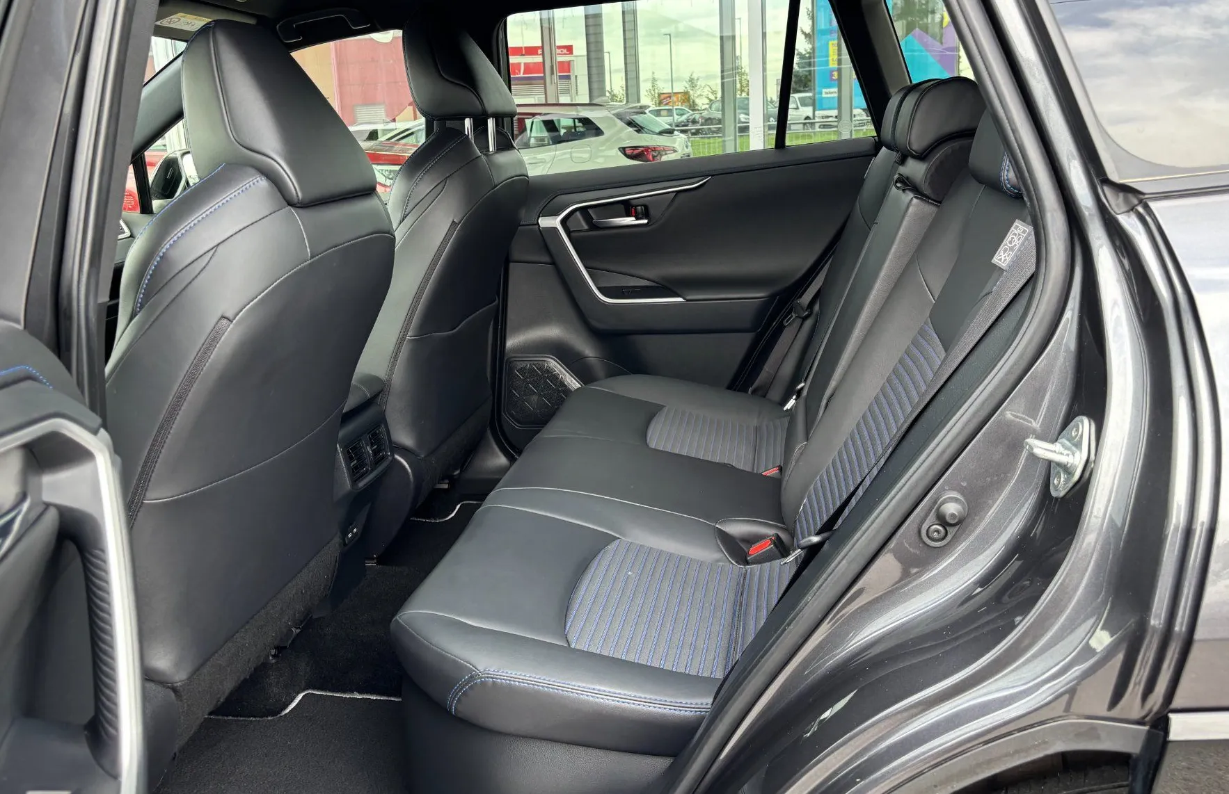 Zunanja slika - Toyota RAV4 - Hybrid 2.5 Style Avt. - 13