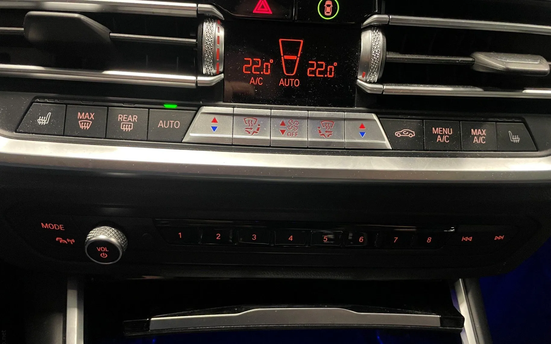 Zunanja slika - BMW Serija 3 - 320d XDrive Sport Line Avt.LED.NAVI.KAMERA.OGR.SE - 17