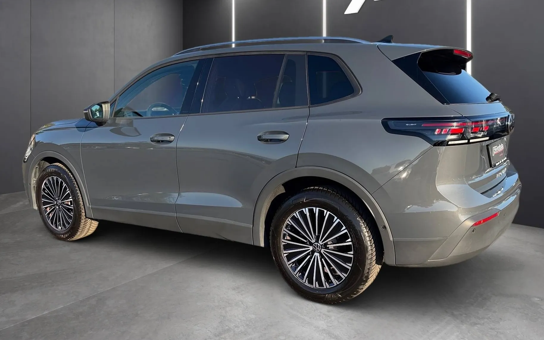 Zunanja slika - Volkswagen Tiguan - 1.5 eTSI BMT Goal DSG-ACC-IQ Light-360 kamera..... - 4