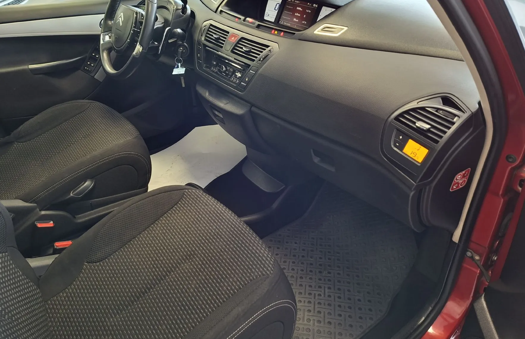 Zunanja slika - Citroën C4 Grand Picasso - Exclusive HDi 110 7 sedežev-LED-NAVI-PDC- - 9
