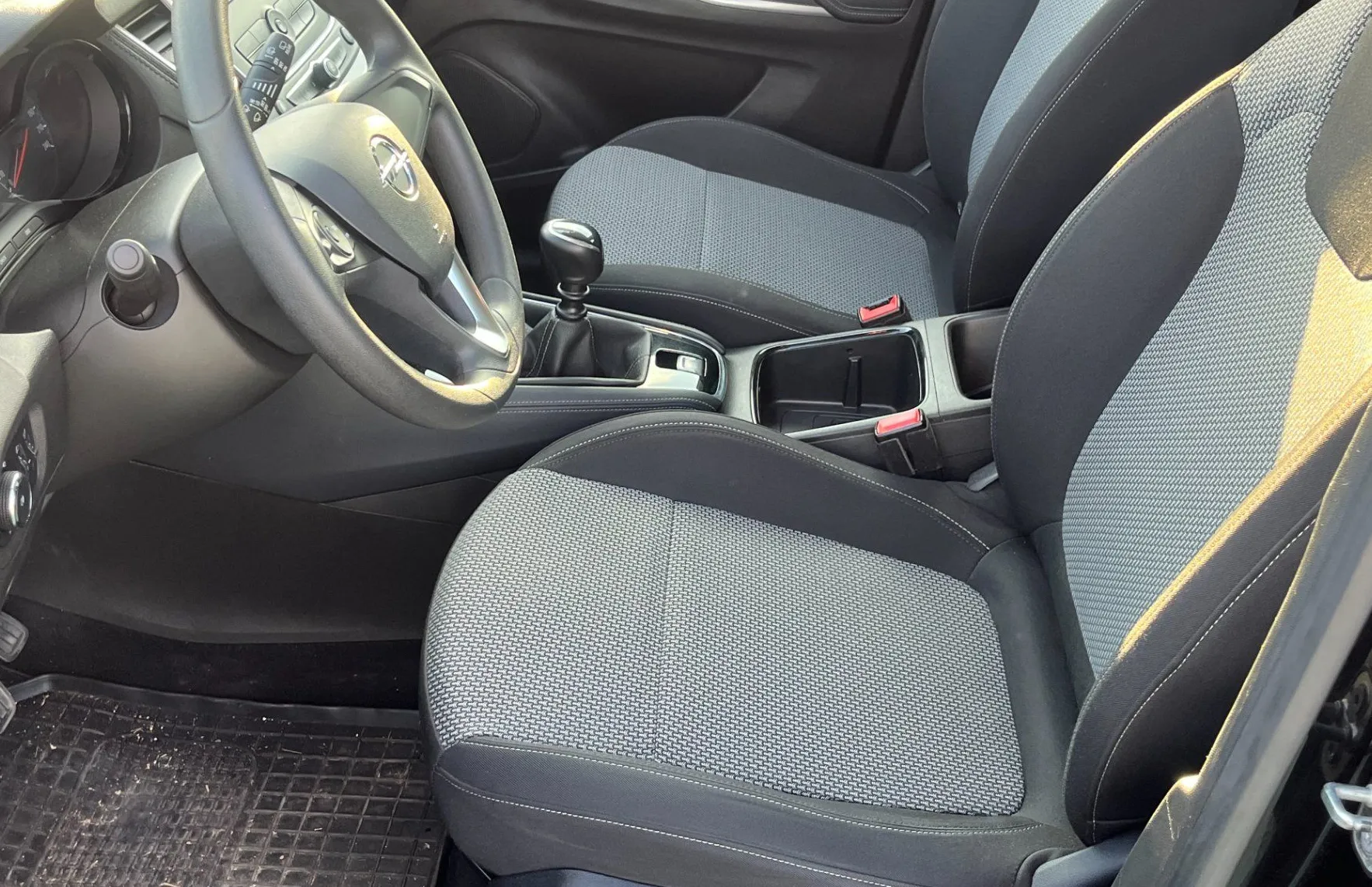 Zunanja slika - Opel Grandland X - 1.5 CDTI Design Line.96 KW.DIZEL.111.000 KM - 12