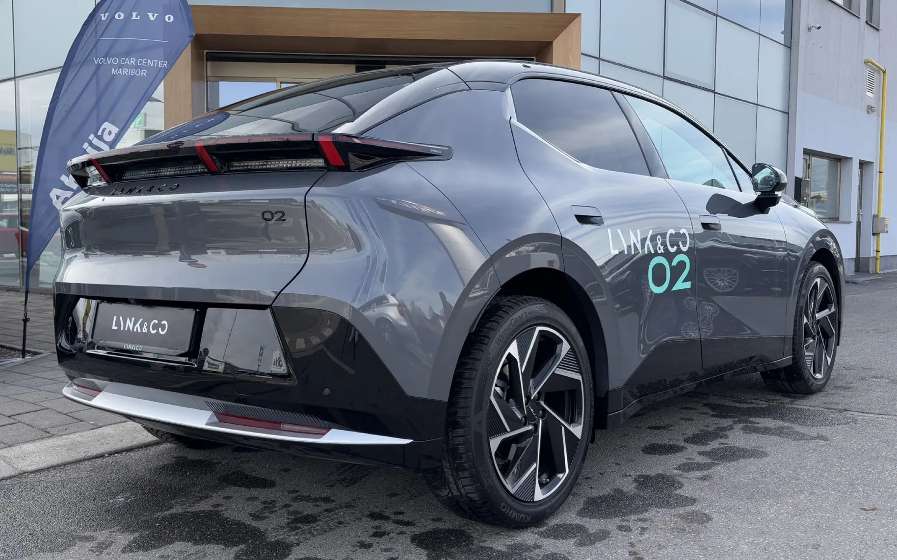 Zunanja slika - Lynk & Co 02 - MORE 66kWH - 3