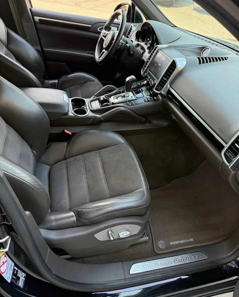 Notranja slika - Porsche Cayenne - 3.0 TD Platinum Edition 22col ODLICEN-POLOG 2900 - 9