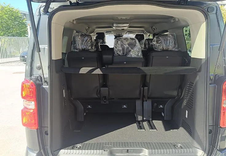 Zunanja slika - Peugeot Traveller - L2 2.2 BlueHDi 180 Business Vip EAT8-ACC-ZALOGA - 14