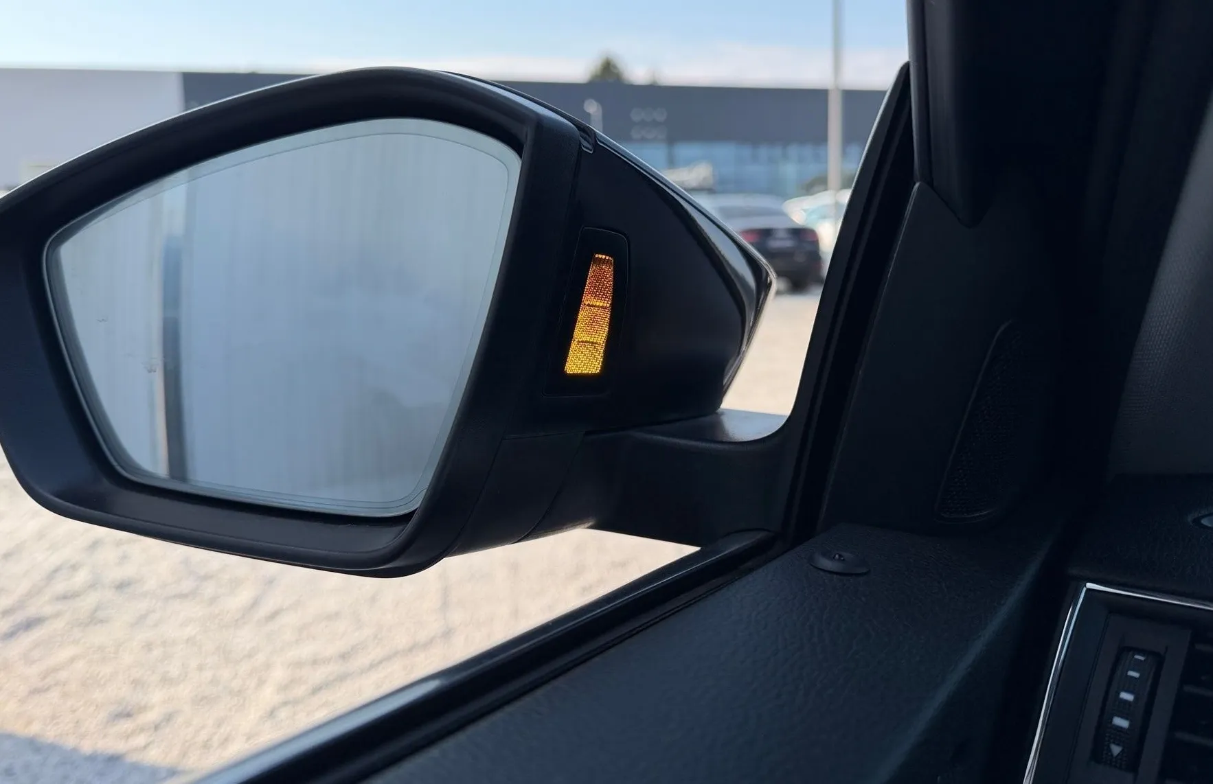 Zunanja slika - Škoda Superb - 2.0 TDI Style Combi DSG ... - 16