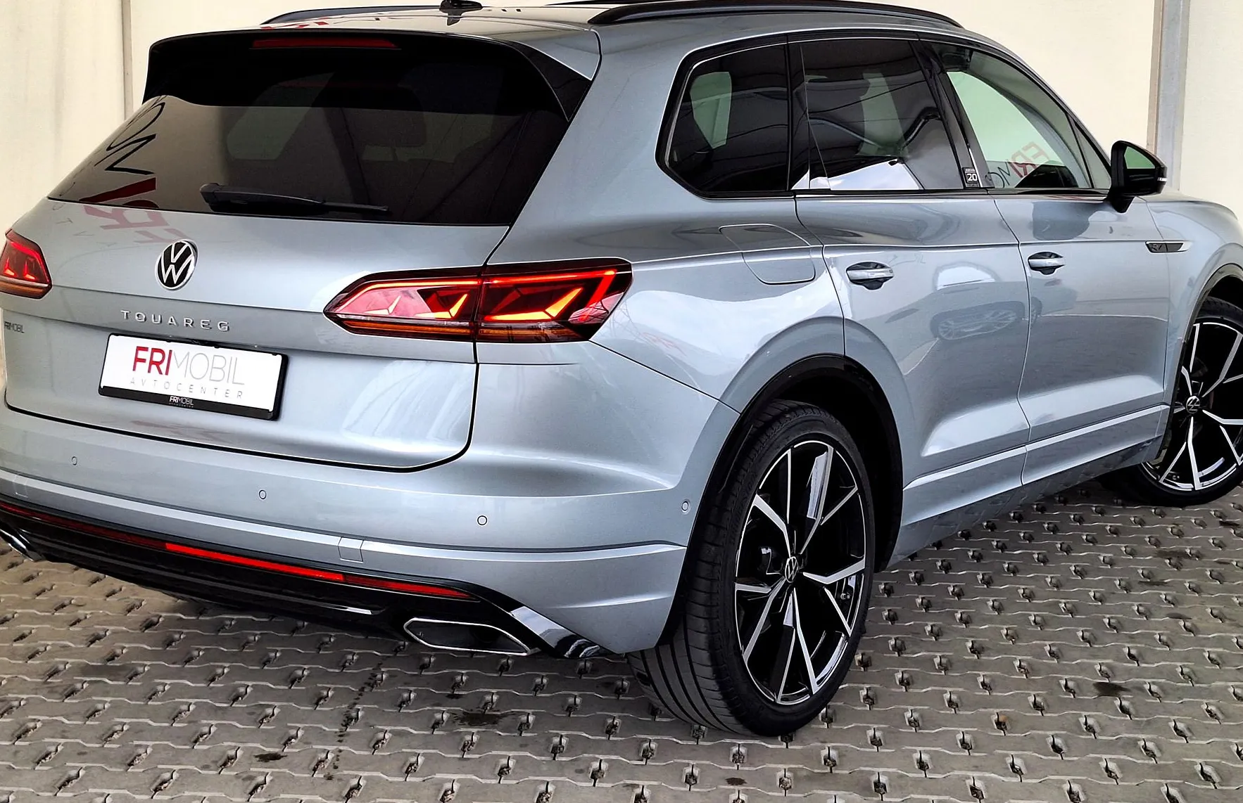 Zunanja slika - VW Touareg - 4motion V6 TDI R-Line EDITON 20•AIR•4CONTROL•PANO• - 3
