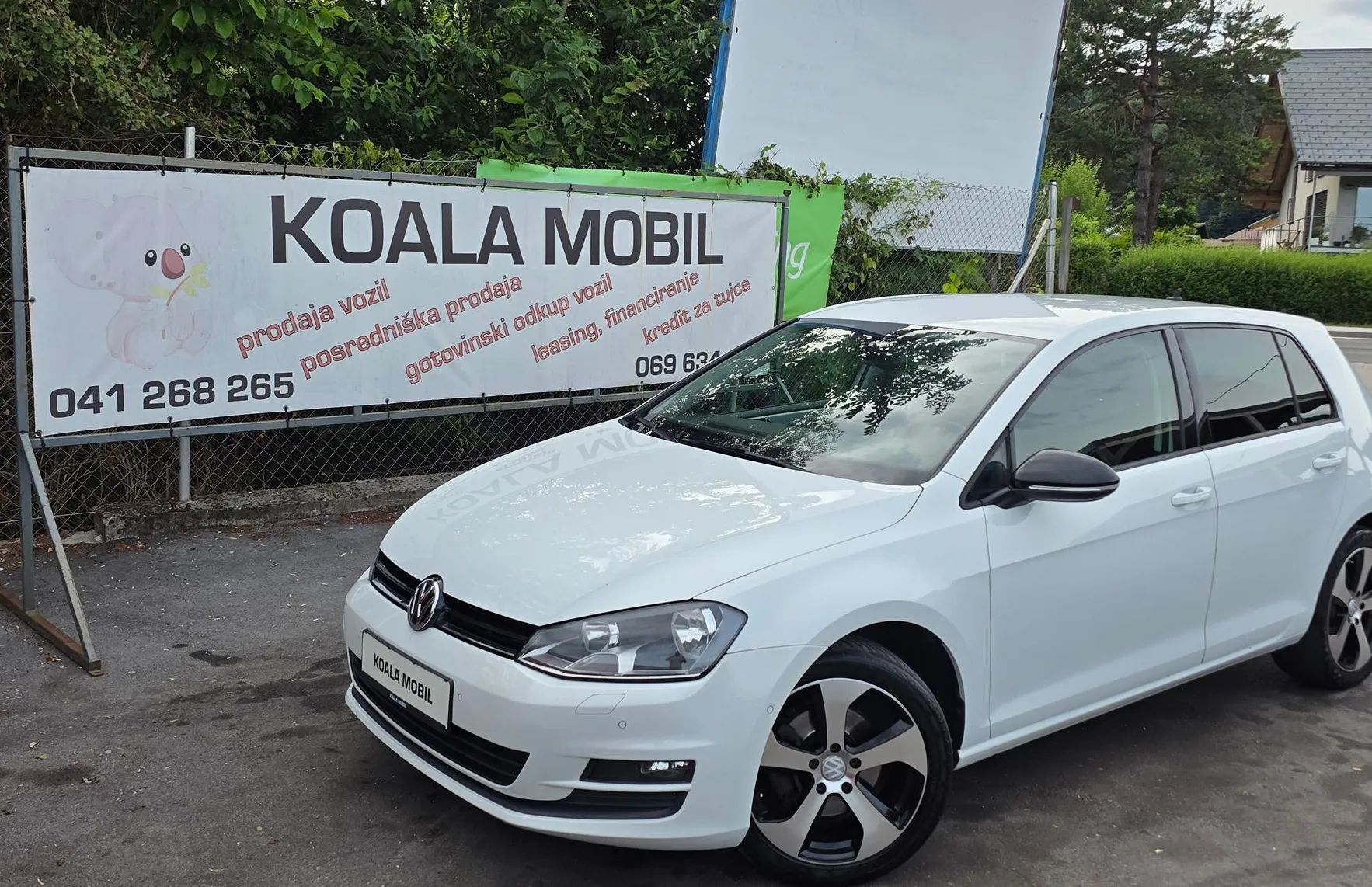 Zunanja slika - Volkswagen Golf - 2.0 TDI BMT CUP EDITION ALU PLATIŠČA-NAVI-PDC - 20