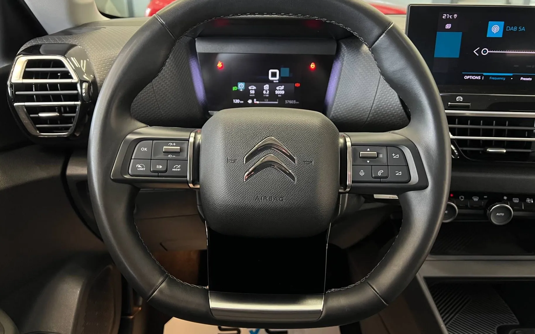 Zunanja slika - Citroën C4 - 1.2-FULL-LED-HUD-GRET-SED-KAM-NAVI-DAB-PDC-17C - 13