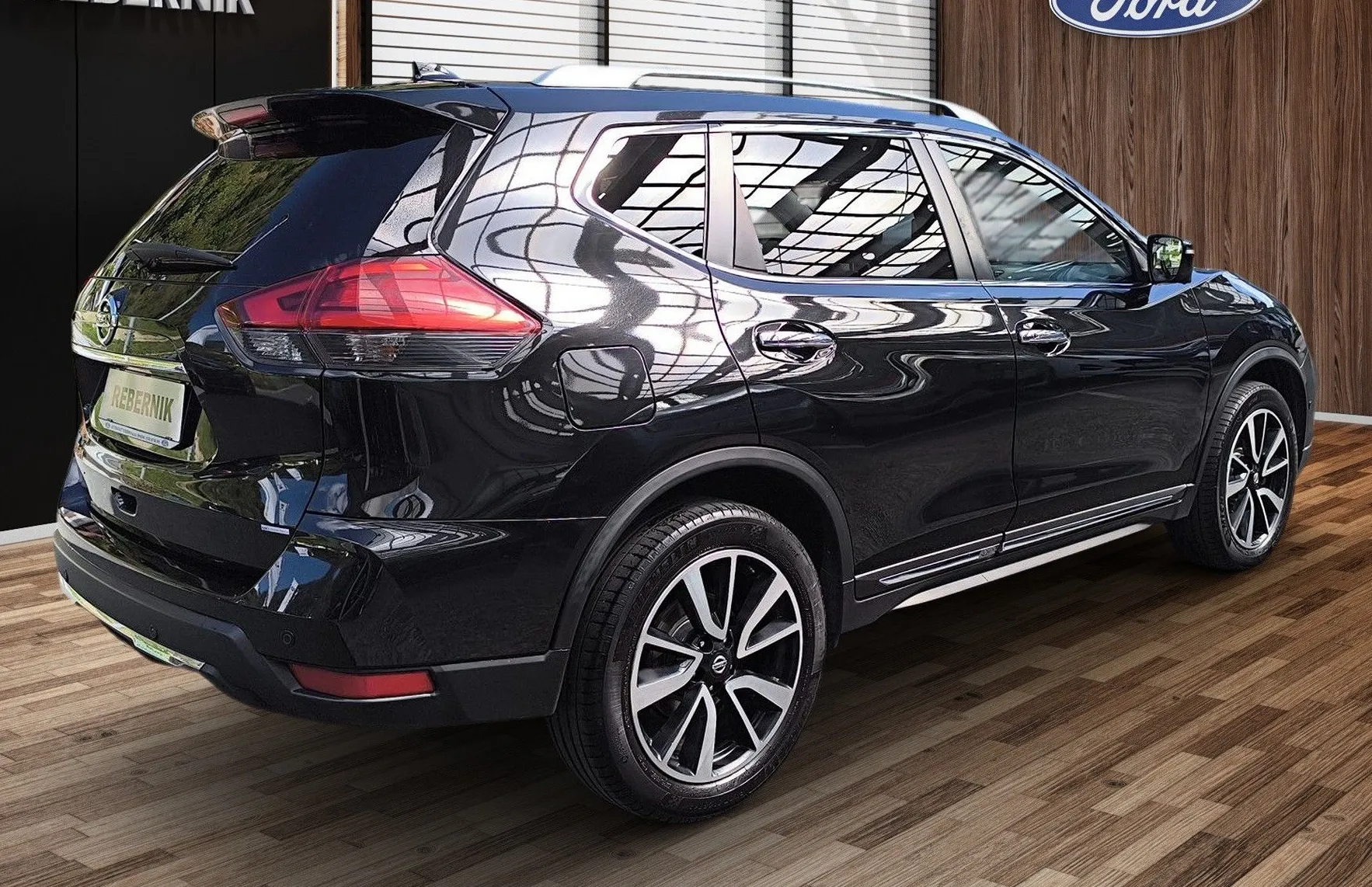 Zunanja slika - Nissan X-Trail - 4WD 2.0 dCi Tekna-USNJE- PANO-NAVI-VK-LED - 4