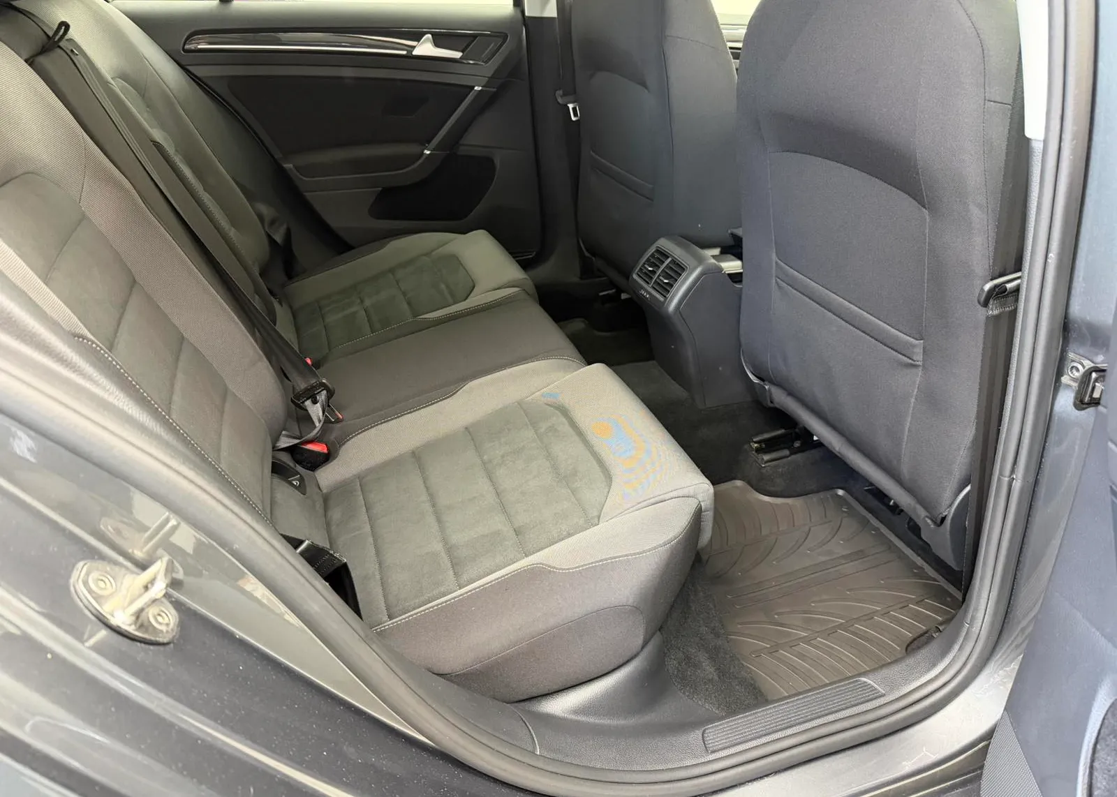 Zunanja slika - VW Golf - 2,0 TDI BMT 40 let - 6