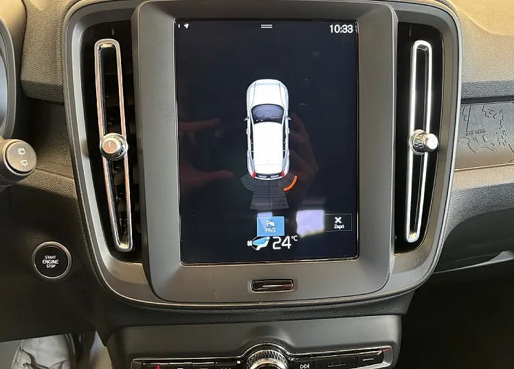 Zunanja slika - Volvo XC40 - T3 AUT Momentum - 12