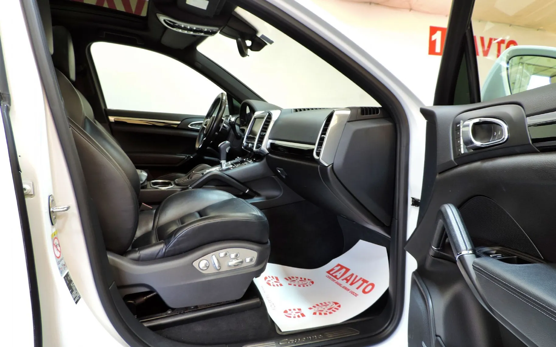 Zunanja slika - Porsche Cayenne - 3.0 TD TIPTRONIC - 11