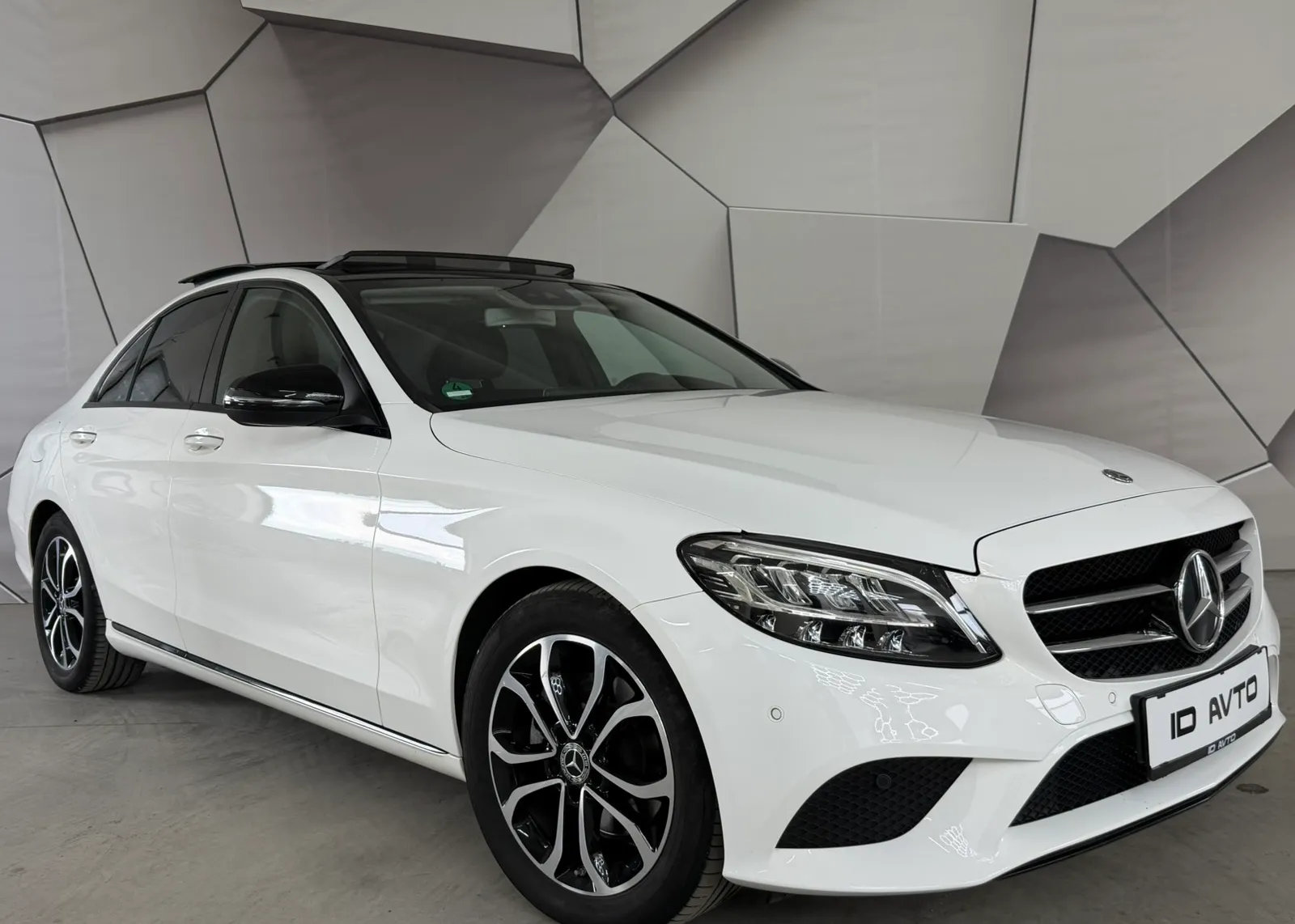 Zunanja slika - Mercedes-Benz C-Razred - CLA-Razred C 200 d Avt. - 1
