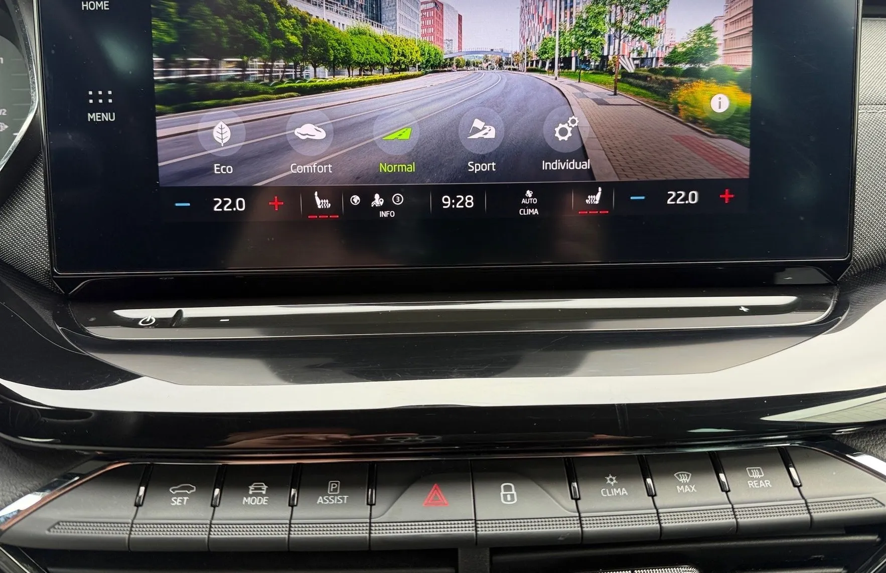 Zunanja slika - Škoda Octavia - Combi 2.0 TDI Sportline DSG-DCC-LED-Tempomat-PDC.. - 15