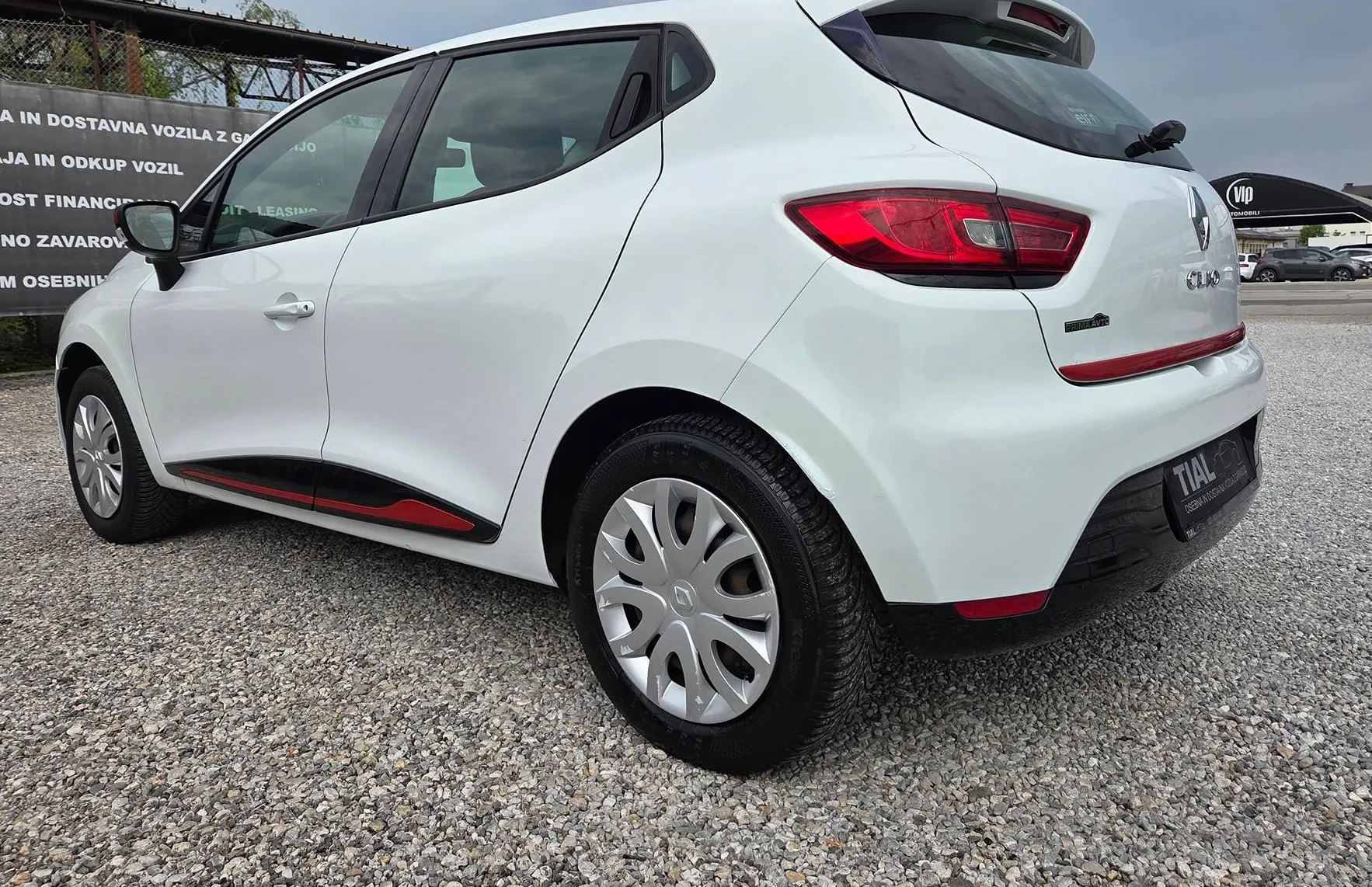 Zunanja slika - Renault Clio - 1.2 16V - 5