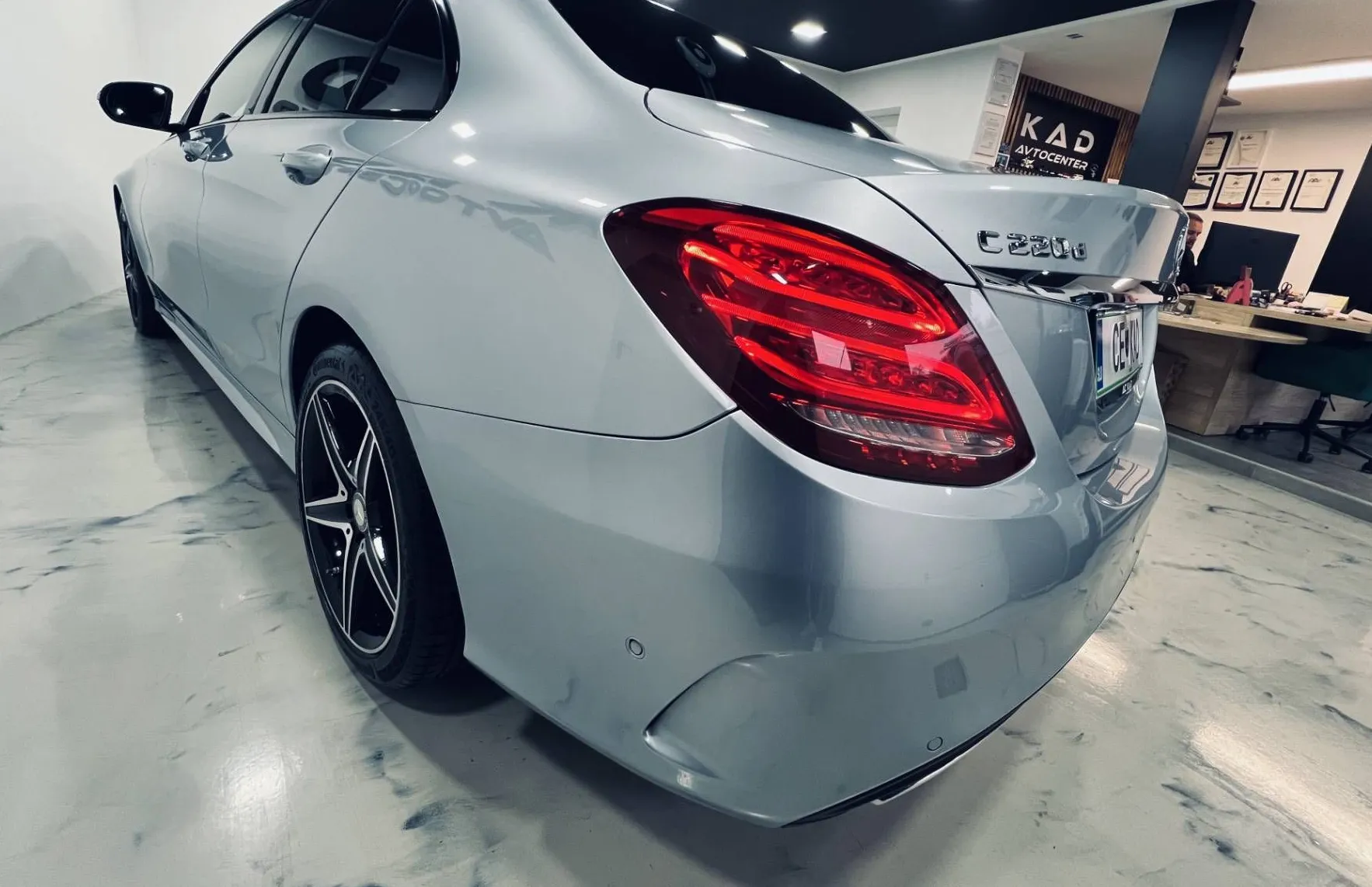 Zunanja slika - Mercedes-Benz C-Razred - C 220 d AMG LINE - KAMERA-LED-NAVI-GRETJE HLAJEN.. - 5
