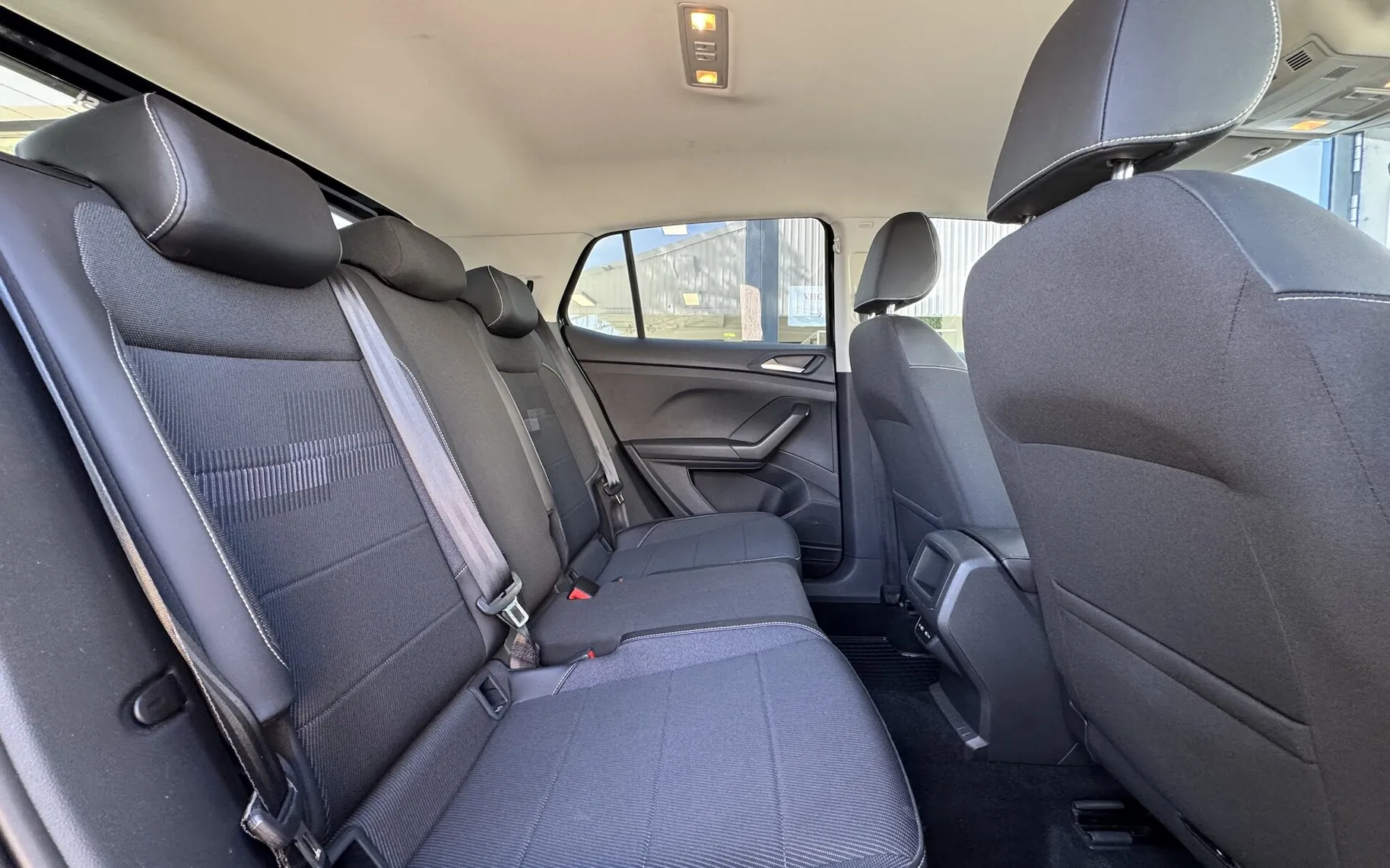 Zunanja slika - Volkswagen T-Cross - 1.0 TSI BMT LIFE SAMO 34.542 km - 11