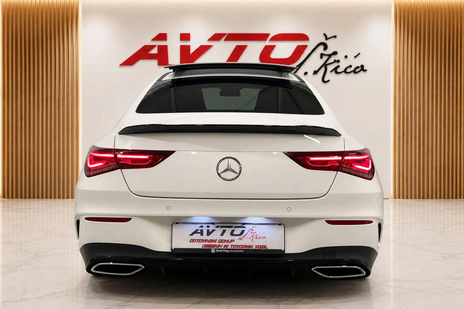 Notranja slika - Mercedes-Benz CLA-Razred - 200 d-AMG-PANORAMA-LED-MULTIBEAM-AMBIENT-VIRTUAL.. - 16